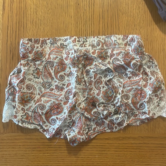 Small colorful short - Picture 5 of 6